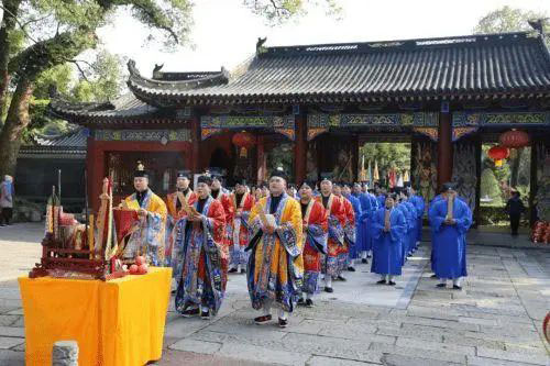 女人怎么才能挽救婚姻挽回老公  赶紧跟大师讨教
