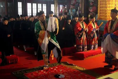 《地藏经》的启示：如何为去世的亲人祈福超拔？