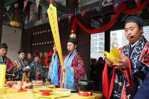 什么叫夫妻阴阳互补？夫妻感情升温小技巧有哪些