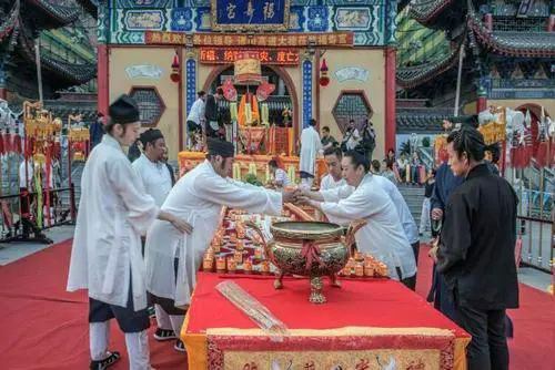 结婚怎么看日子？结婚看日子免费方法推荐？