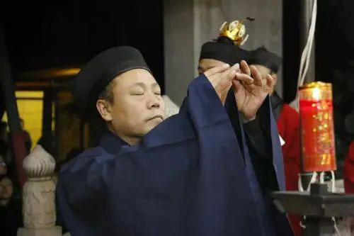 招异性桃花符，轻松的帮助你获得一份桃花运