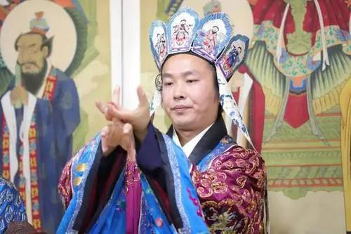 病人梦到孔雀飞进家里有什么预示，要怎么理解这个梦境
