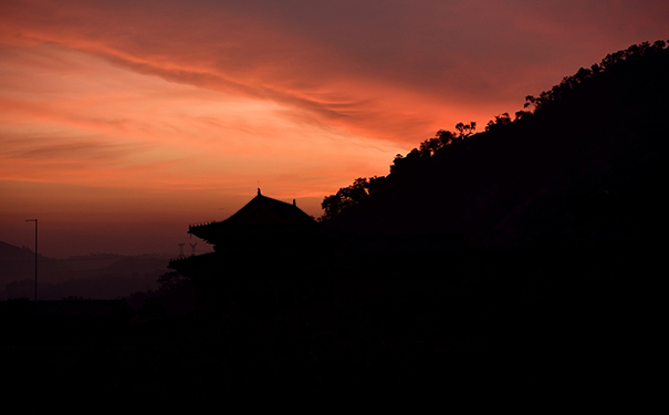 还阴债时辰有规定,当你事事不顺的时候赶紧还