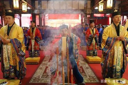 八字男命红艳煞注定感情婚姻不顺 因为就是一个花花公子