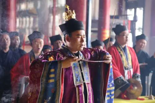 八字日柱干支生克决定了夫妻情感的好坏！