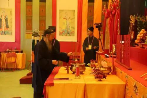 心意相通的男友要分手 通过和合术咒语挽回