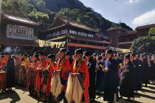 情感专家四招教你轻松挽回出轨老公