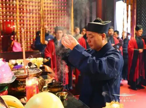 老婆离家出走该怎么挽回婚姻？