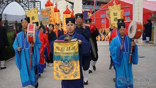 问答其中：超度婴灵法事白天做吗